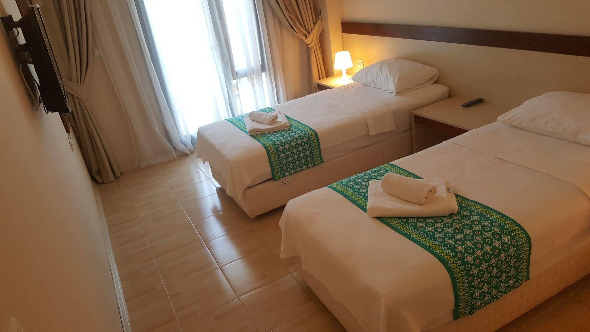 Atlas Apart Hotel Çeşme Buitenkant foto